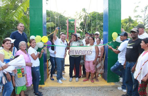 En Chigorodó, se inaugura puente después de 20 años de espera