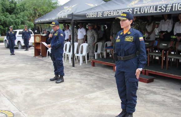 Por Primera Vez Una Mujer Asume El Comando De Una Estación De Guardacostas